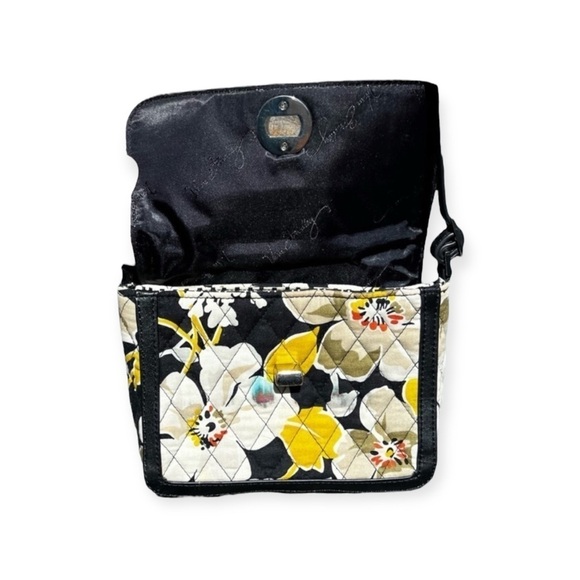 🌻Vera Bradley "Patricia" Crossbody in Dogwood with Leather Trim - Picture 6 of 11